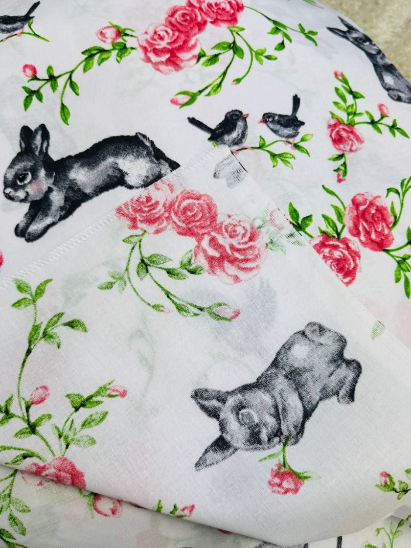 ❤ Пелюшки Ситцеві 85 см на 105 см. Принт - Зайці темні в трояндах (#42191425) ✓ Anna Konvert