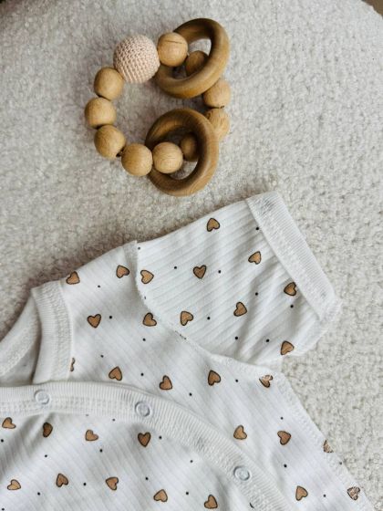 ❤ Комплект 2ка з боді з коротким рукавом, в рубчик. Принт - Сердечка беж в контурі. Розмір - 62-68р (#18123059) ✓ Anna Konvert 2