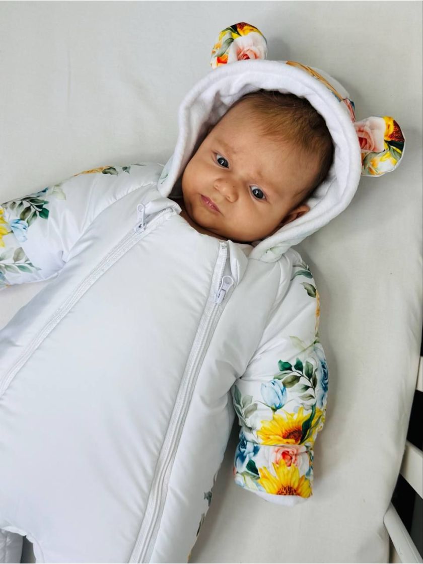 ❤ Комбінезон Принти кольорові, "Маленький ведмедик". Принт - Соняшники на білому. Розвір - 3-6міс. Сезон - Зимовий (#63307014) ✓