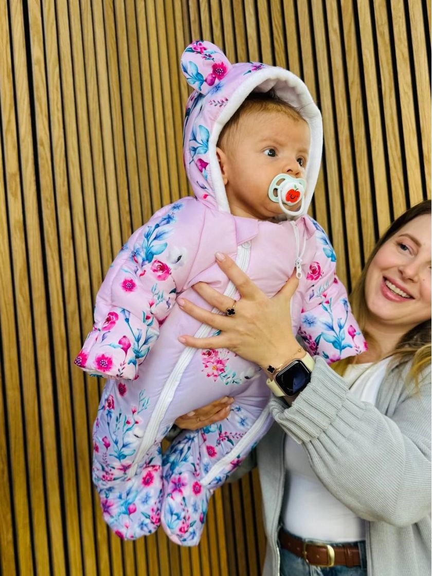 ❤ Комбінезон Принти кольорові, "Маленький ведмедик". Принт - Квіти на рожевому градієнті. Розвір - 0-3міс. Сезон - Зимовий (#966