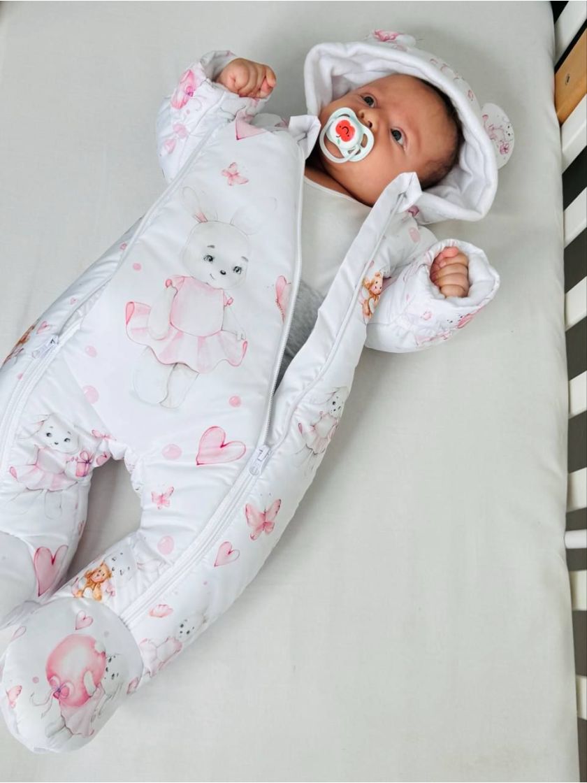 ❤ Комбінезон Принти кольорові, "Маленький ведмедик". Принт - Зайка в рожевій сукні на білому. Розвір - 3-6міс. Сезон - Зимовий (