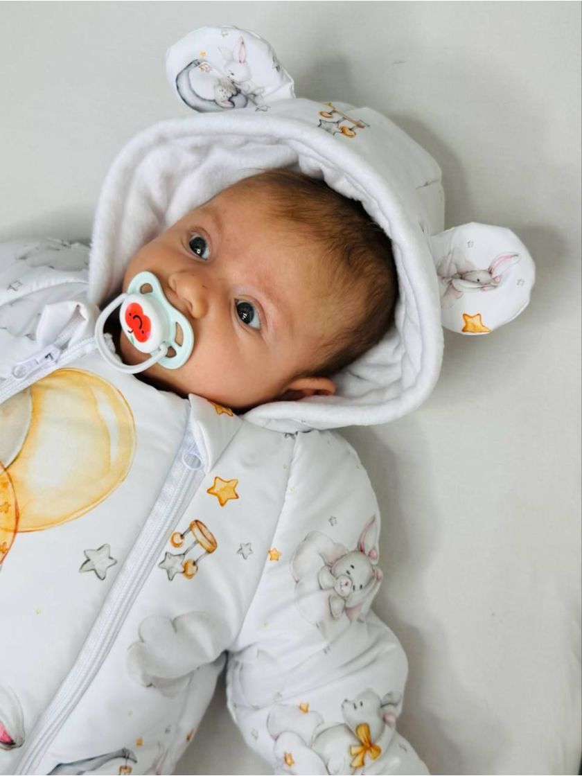 ❤ Комбінезон Принти кольорові, "Маленький ведмедик". Принт - Зайка з жовтими шариками. Розвір - 3-6міс. Сезон - Зимовий (#706861