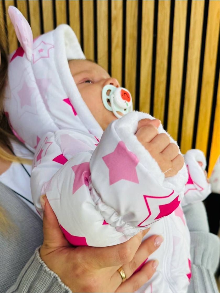 ❤ Комбінезон Принти кольорові, "Маленький ведмедик". Принт - Зірки рожеві великий. Розвір - 0-3міс. Сезон - Демісезонний (#45108