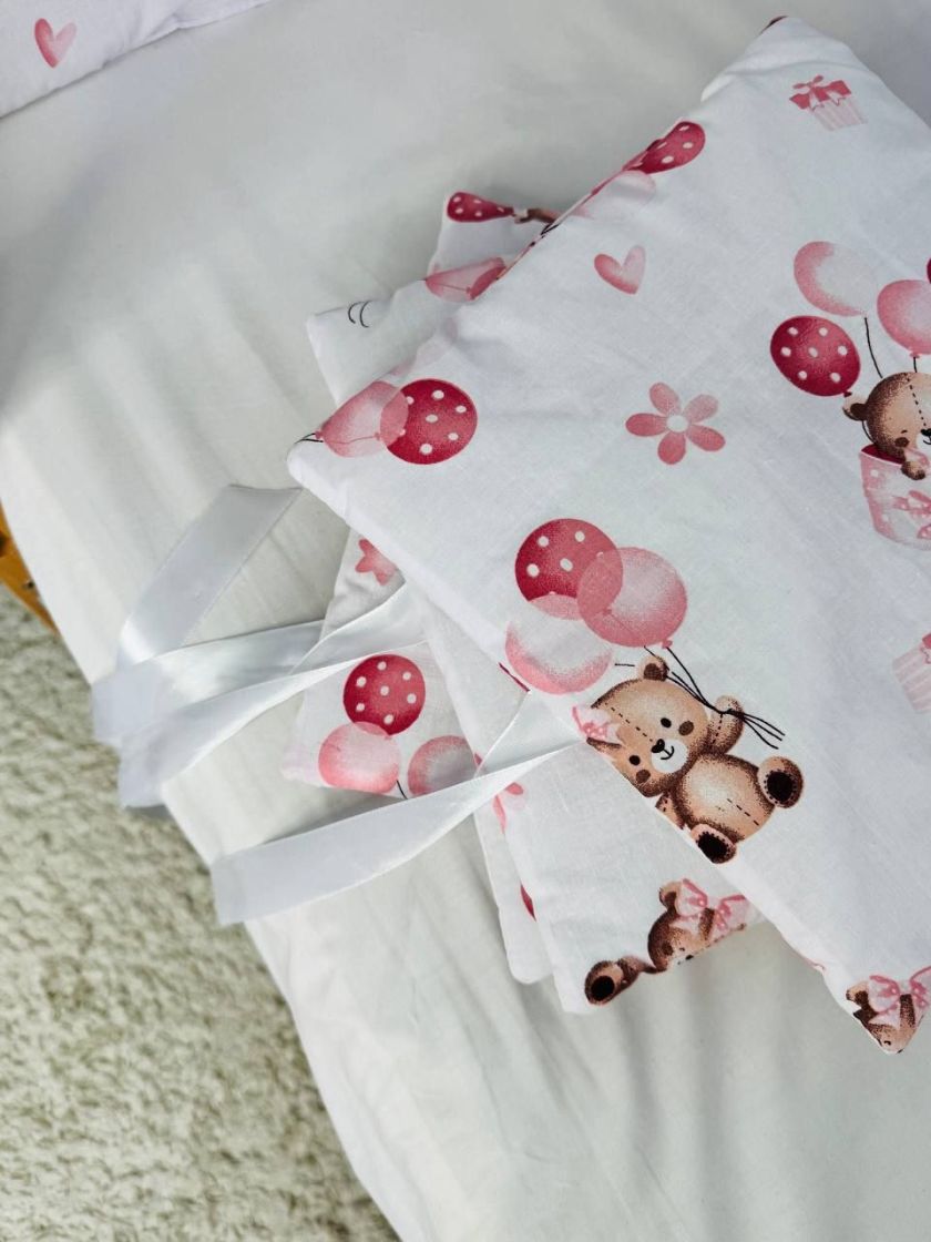 ❤ Бортики-подушки на 4 боки ліжечка, 12 подушок. Принт - Ведмежа дівчинка з рожевими кульками (#77359569) ✓ Anna Konvert