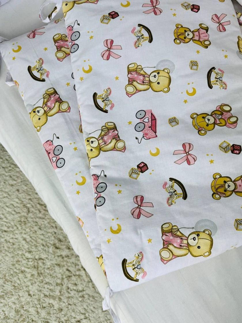 ❤ Бортики-суцільні на 4 боки ліжка, на завʼязках. Принт - Ведмежа з візочком, дівчинка (#26822838) ✓ Anna Konvert