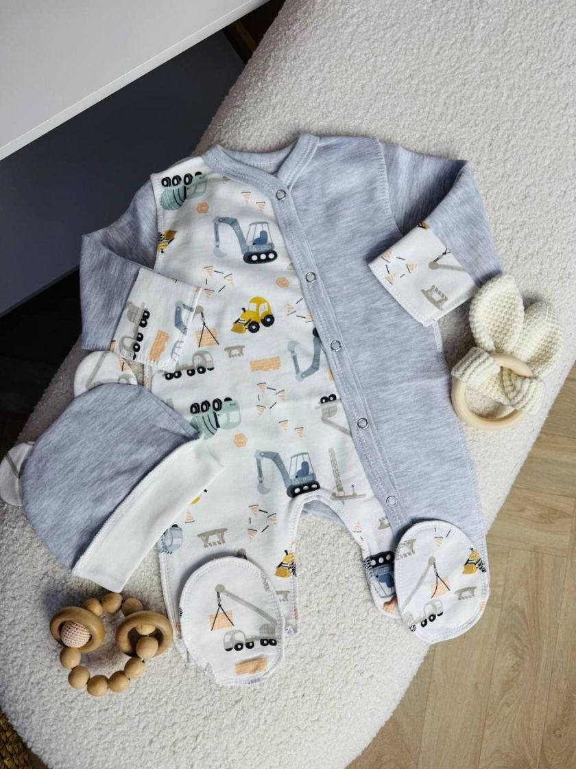 ❤ Чоловічок з шапочкою "Метелик", байка, 56р. БО. Принт - Транспорт сірий. Розмір - 56см (#37549183) ✓ Anna Konvert