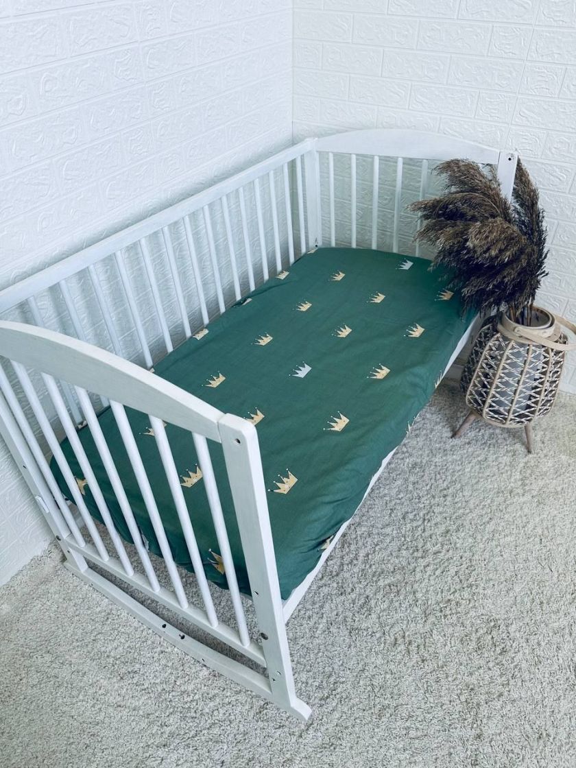 ❤ Простирадло у ліжко бавовняне, на матрац 120 на 60см. Принт - Корони на зеленому (#66445372) ✓ Anna Konvert