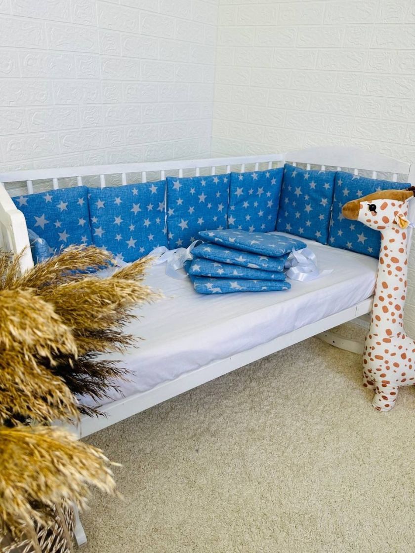 ❤ Бортики-подушки на 4 боки ліжечка, 12 подушок. Принт - Сірі зірки на синьому (#5111037) ✓ Anna Konvert