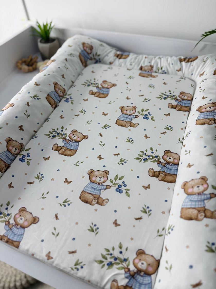 ❤ Матрасик у пеленатор, на блискавці, поролон з'ємний, 55см на 70см. Принт - Ведмедик у светрі з гілкою ягід, бежевий (#92343978