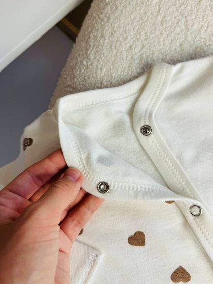 ❤ Чоловічок з шапочкою "Метелик", байка, 62р. БО. Принт - Серця бежеві великі. Розмір - 62 (#52804919) ✓ Anna Konvert 2