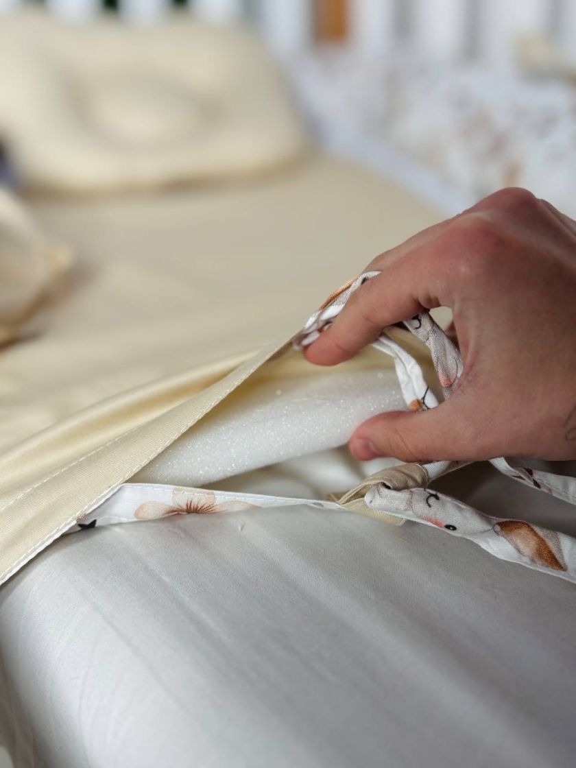 ❤ Кокон-гніздечко з ручками. Принт - Зайчик з гілками квіточками, однотон беж (#94435559) ✓ Anna Konvert