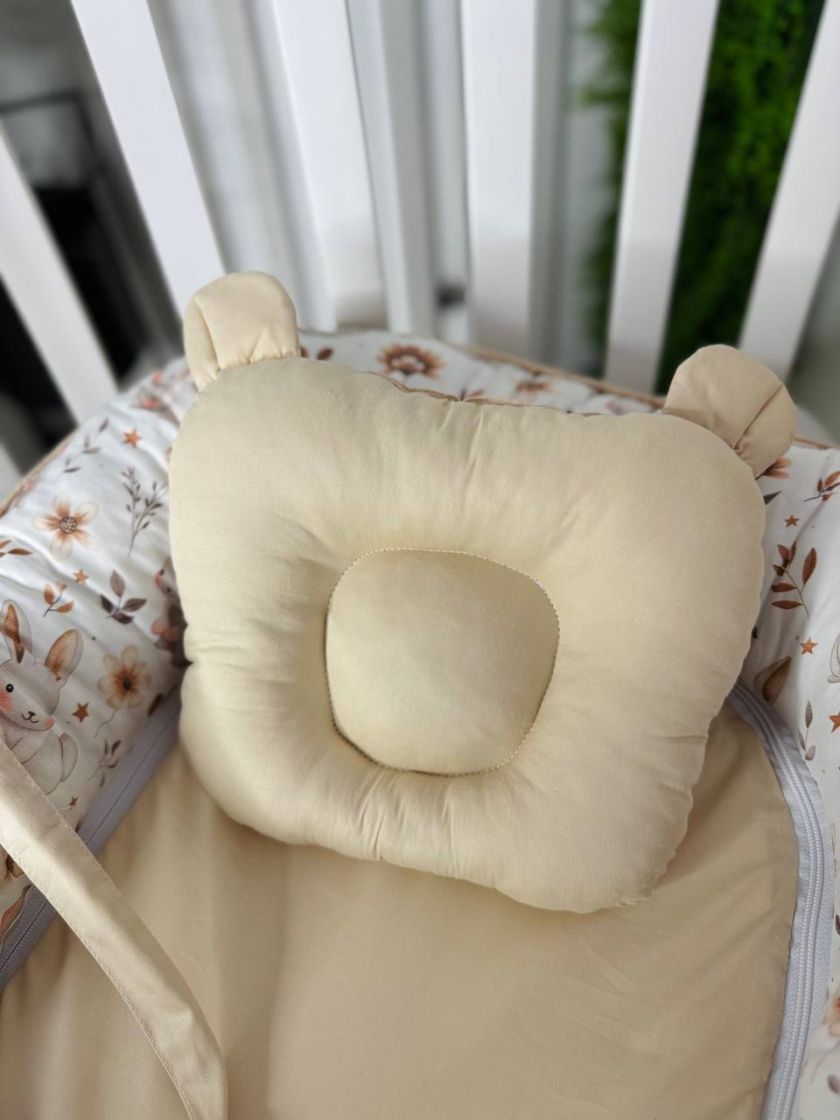 ❤ Кокон-гніздечко з ручками. Принт - Зайчик з гілками квіточками, однотон беж (#94435559) ✓ Anna Konvert