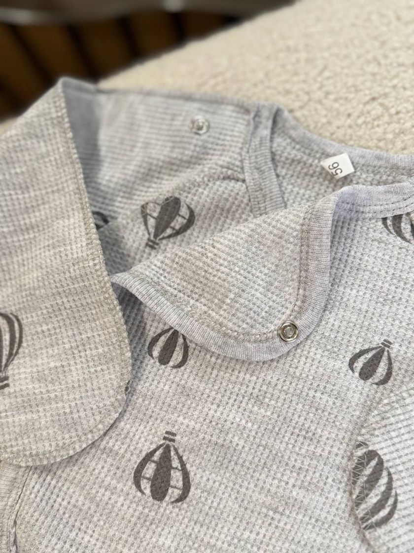 ❤ Комплект 3ка з сорочкою інтерлок 56см. Принт - Повітряна куля на сірому (#93889559) ✓ Anna Konvert