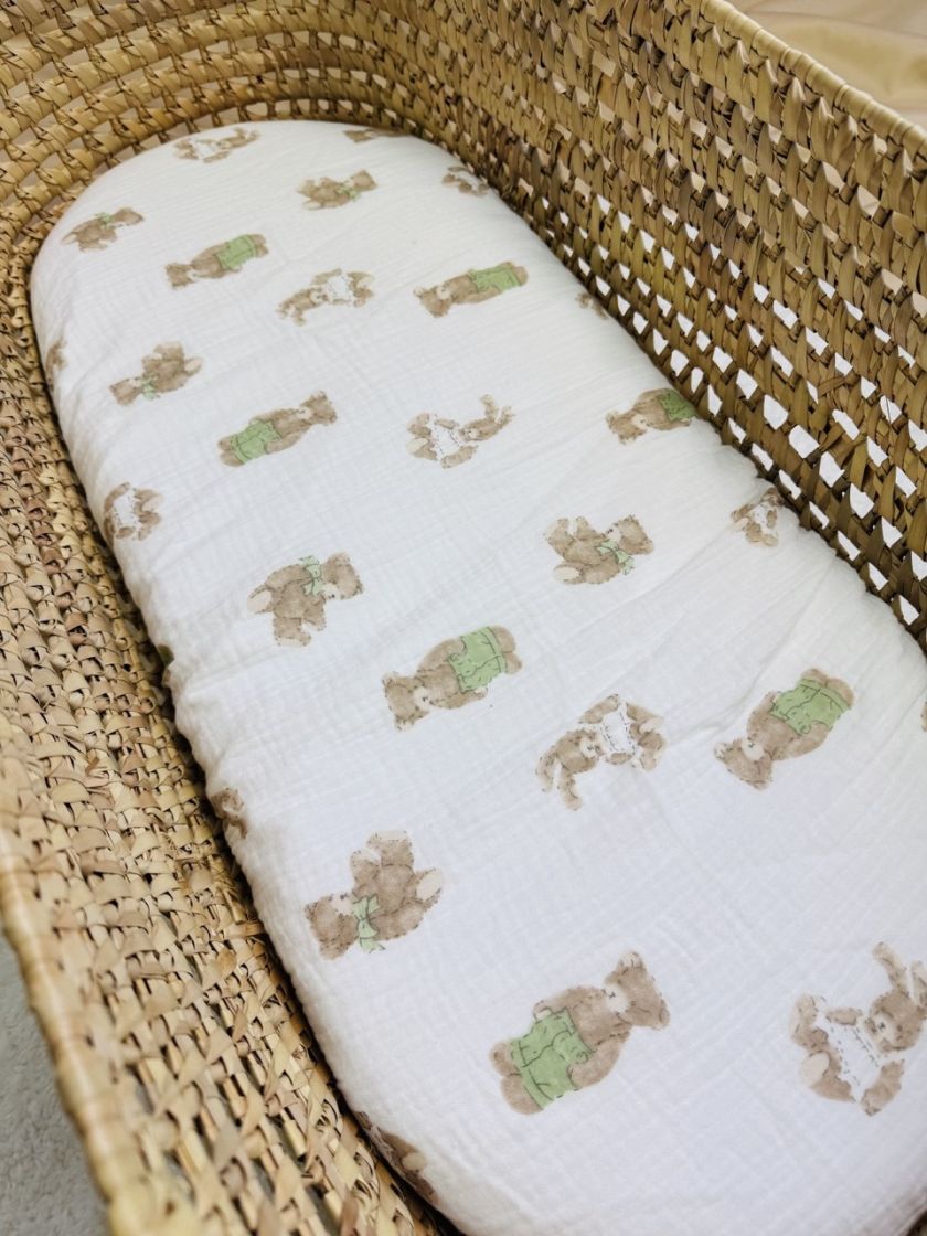 ❤ Простирадло муслін непромакаюче у візочок на гумці. Колір - Ведмедик та зайчик (#56232589) ✓ Anna Konvert