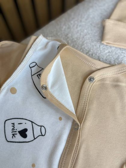 ❤ Чоловічок з шапочкою інтерлок, БО. Принт - Пляшечки, на бежевому. Розмір - 62 (#23820892) ✓ Anna Konvert 2