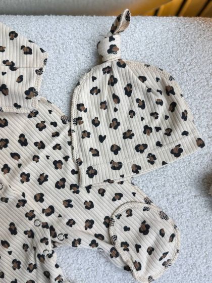 ❤ Чоловічок з шапочкою "Метелик", інтерлок 56р.. Принт - Лео на бежевому (#66923872) ✓ Anna Konvert 2