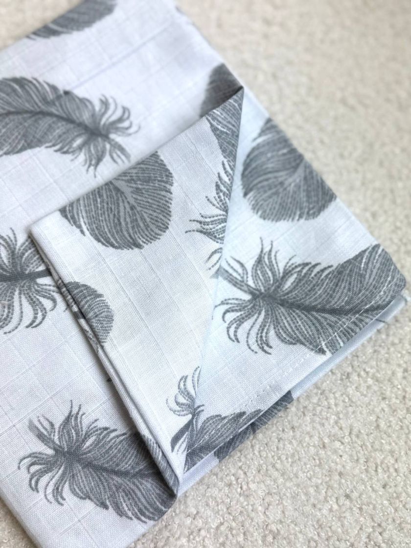 ❤ Пелюшки муслінові двошарові. Принт - Пір'я сірі на білому (#71691055) ✓ Anna Konvert