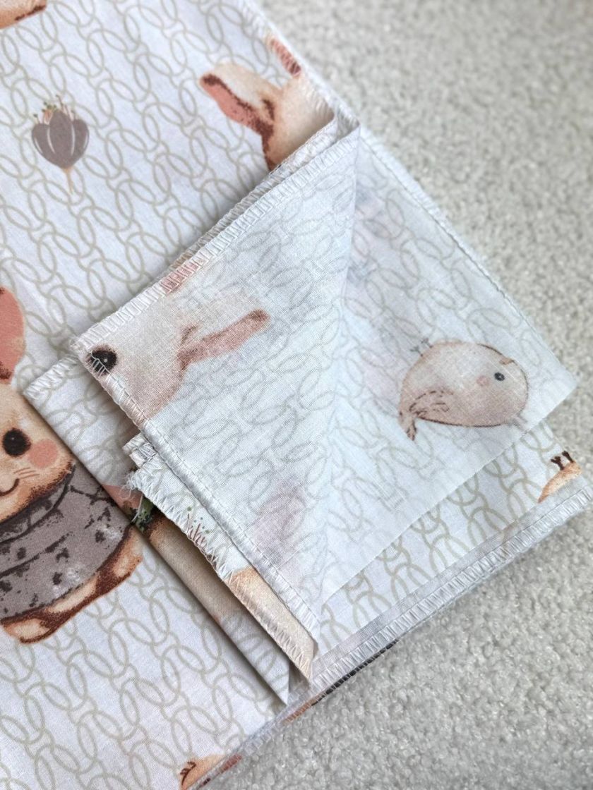 ❤ Пелюшки, ситцеві 90×110см. Принт - Зайці бежеві в шапці, на бежі (#12604391) ✓ Anna Konvert