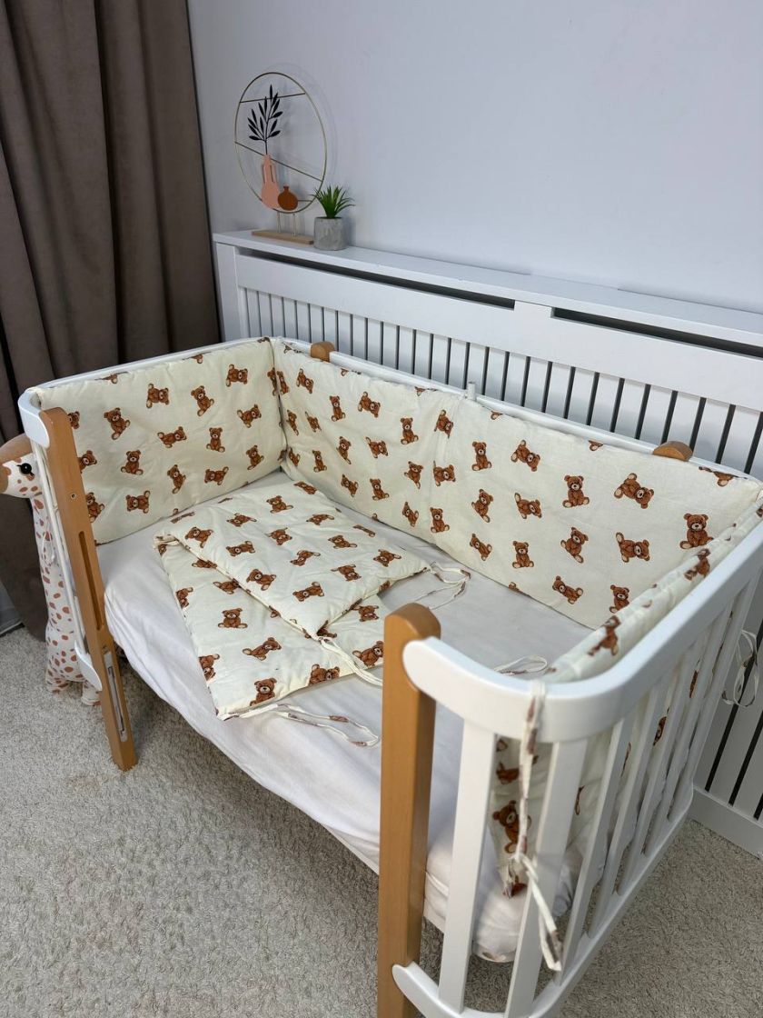 ❤ Бортики-суцільні на 4 боки ліжка, на завʼязках. Принт - Ведмеді сидячі на пісочному (#78290785) ✓ Anna Konvert