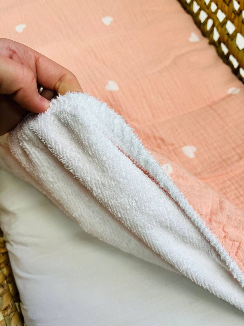 ❤ Простирадло муслін непромакаюче у візочок, розмір 80*40 см. Колір - Серця білі персиковому (#15772898) ✓ Anna Konvert