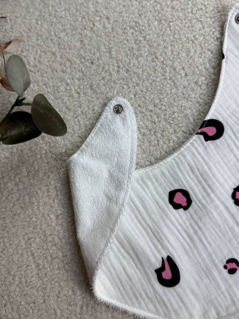 ❤ Слюнявчик, нагрудник мусліновий, непромакаючий. Принт - Лео рожевий на білому (#7502584) ✓ Anna Konvert