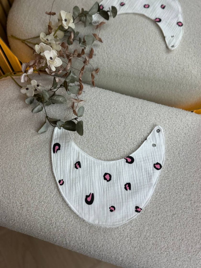 ❤ Слюнявчик, нагрудник мусліновий, непромакаючий. Принт - Лео рожевий на білому (#7502584) ✓ Anna Konvert