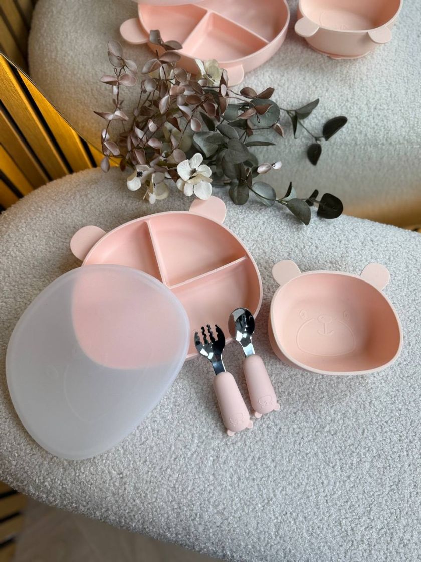 ❤ Силіконовий набір дитячого посуду “Ведмеді” з кришкою та металевими приборами. колір - Cream-pink (#35515099) ✓ Anna Konvert