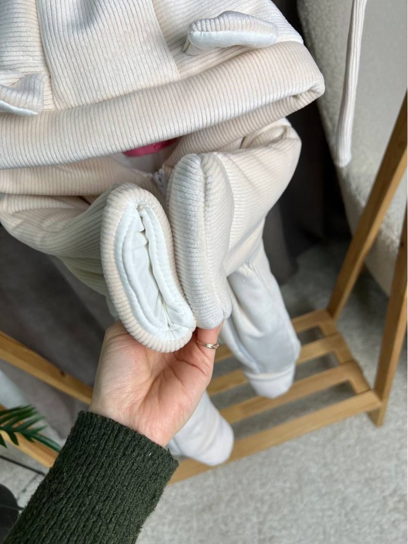 ❤ Демісезонний комбінезон з шапочкою, велюровий в смужку, 0-4 міс. Колір - Молочний (#23531606) ✓ Anna Konvert