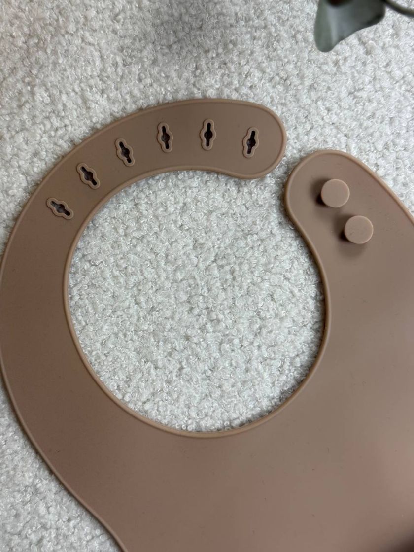 ❤ Силіконовий нагрудник "Color", з регулятором довжини. Колір - Biscotti (#5272220) ✓ Anna Konvert