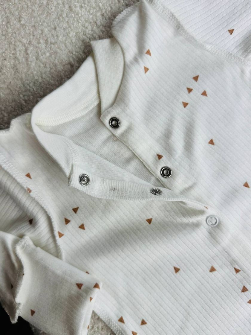 ❤ Чоловічок інтерлок в рубчик, Ромашка. Принт - Маленькі трикутнички. Розмір - 56-62см (#17609031) ✓ Anna Konvert