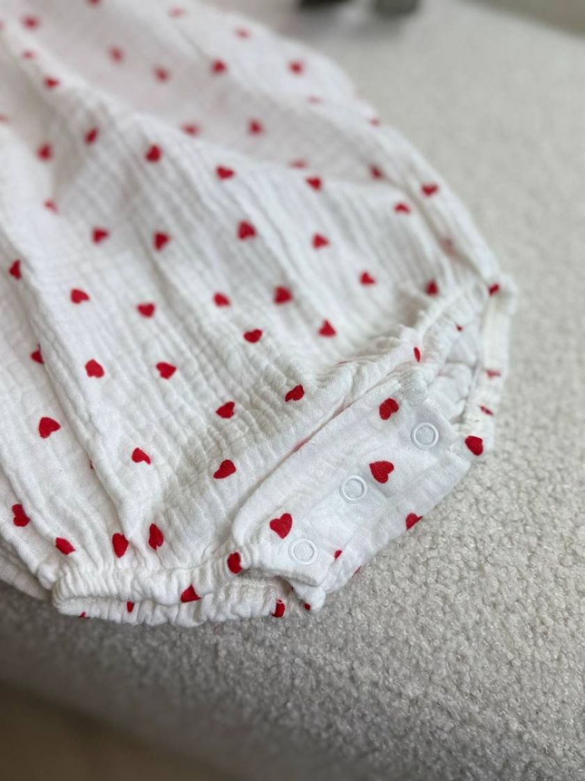 ❤ Муслінове боді з солошкою. Принт - Дрібні червоні серця. Розмір - 56-62 (#63889733) ✓ Anna Konvert