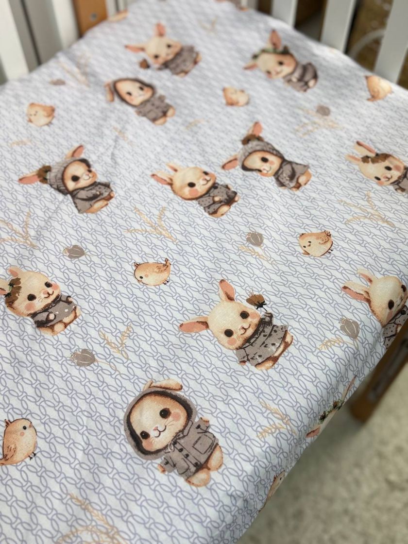 ❤ Простирадло у ліжко непромокаюче, 120/60 см. Принт - Зайці бежеві в шапці (#33086364) ✓ Anna Konvert