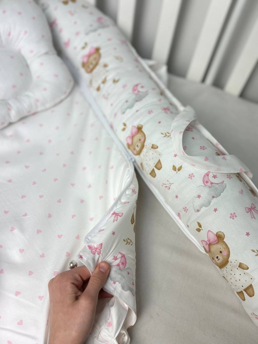 ❤ Кокон-гніздечко з ручками. Принт - Ведмедик в сукні,з бантиком,серця рожеві (#15278763) ✓ Anna Konvert