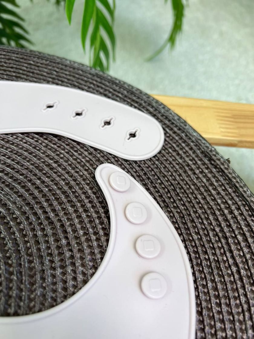 ❤ Силіконовий нагрудник "Color", з регулятором довжини. Колір - Hushed-violet (#7739991) ✓ Anna Konvert