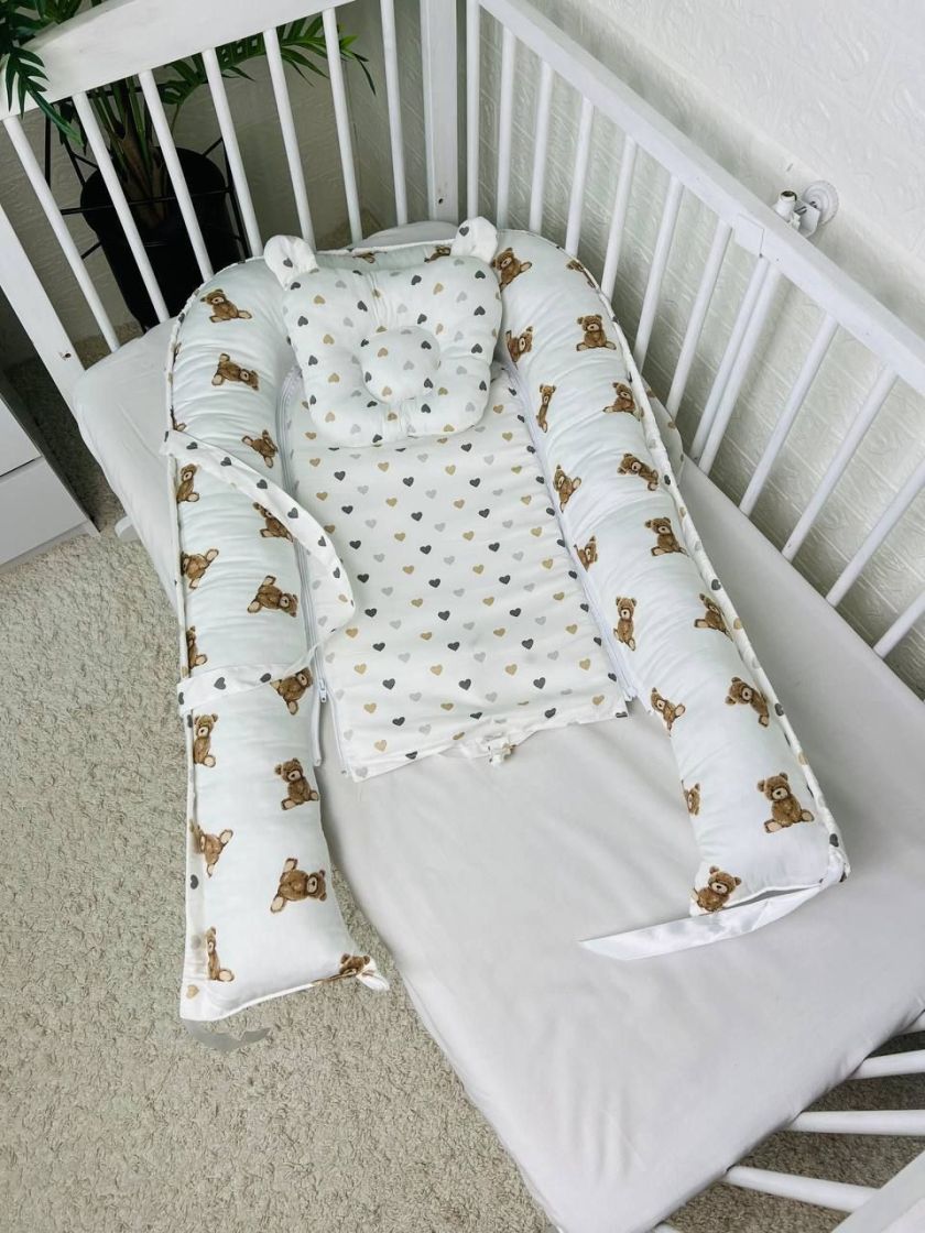 ❤ Кокон-гніздечко з ручками. Принт - Ведмідь сидячий, серця різні (#17515667) ✓ Anna Konvert