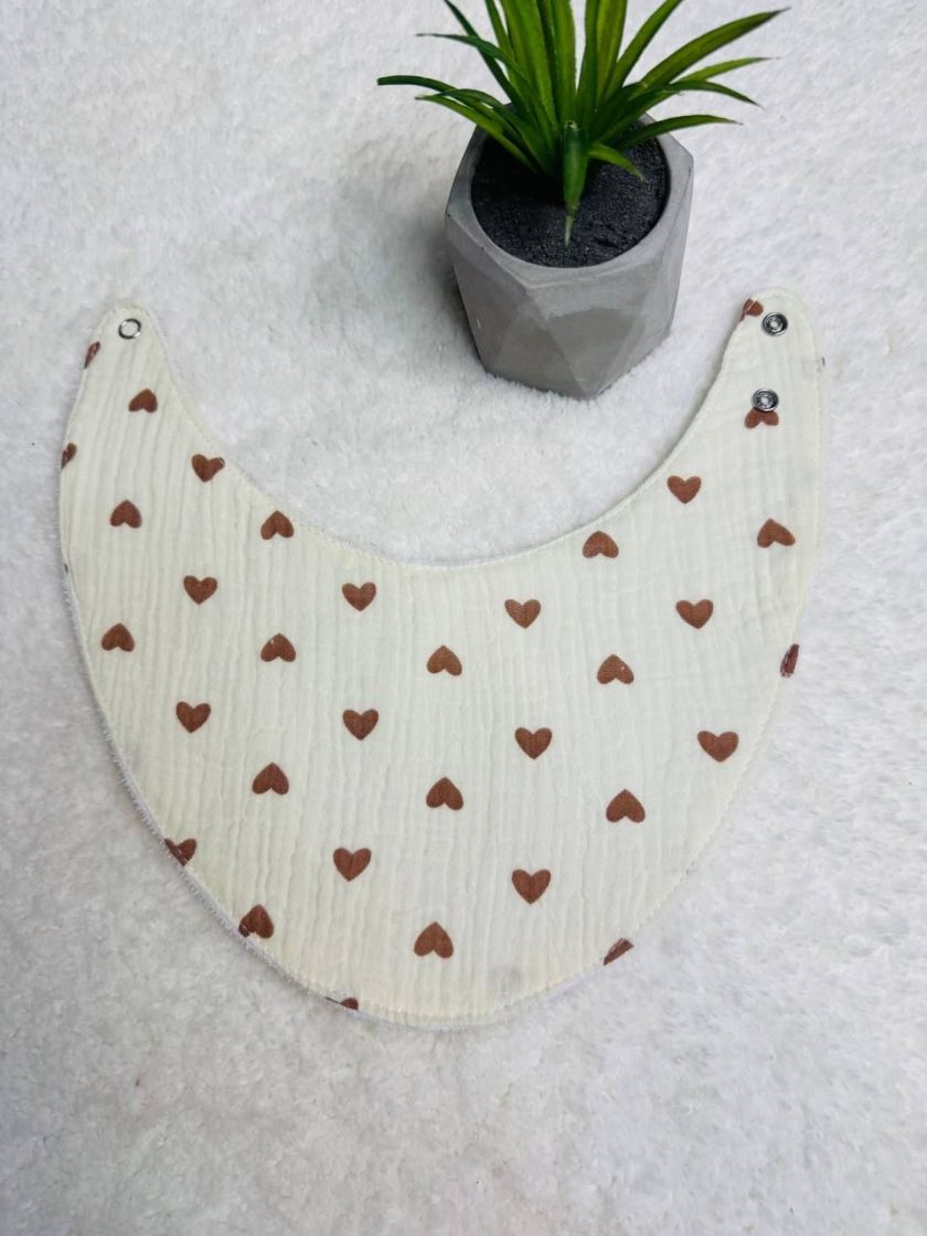 ❤ Слюнявчик, нагрудник мусліновий, непромакаючий. Принт - Сердечка на молочному (#72987377) ✓ Anna Konvert