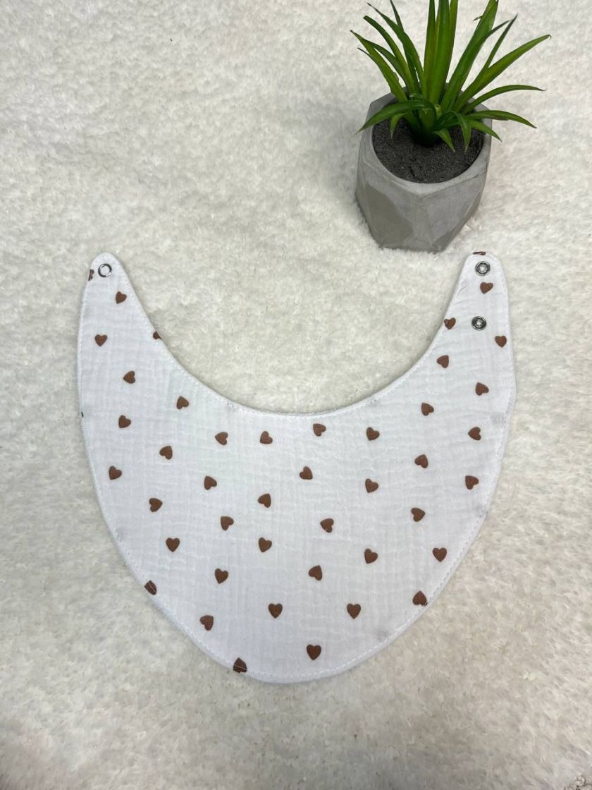 ❤ Слюнявчик, нагрудник мусліновий, непромакаючий. Принт - Сердечка беж на білому (#11384468) ✓ Anna Konvert