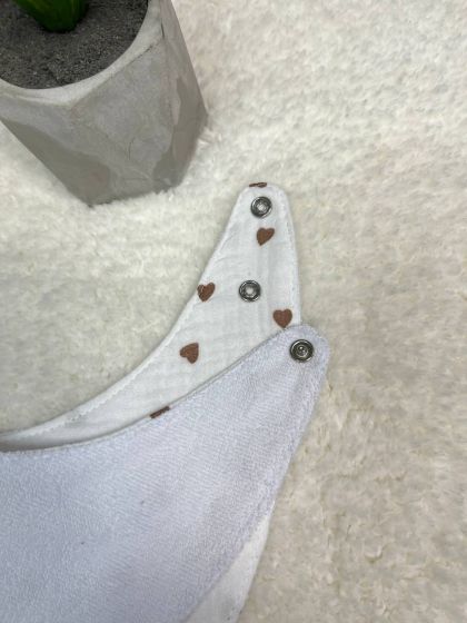 ❤ Слюнявчик, нагрудник мусліновий, непромакаючий. Принт - Сердечка беж на білому (#11384468) ✓ Anna Konvert 2