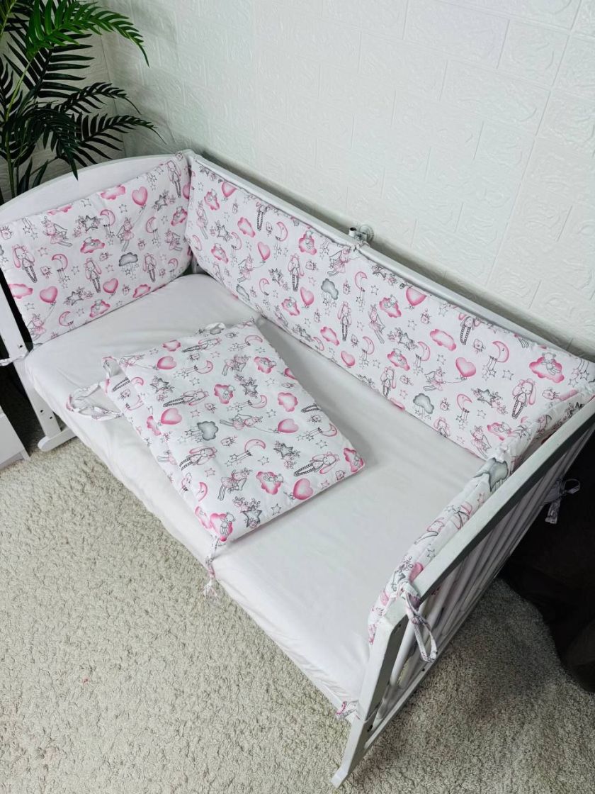 ❤ Бортики-суцільні на 4 боки ліжка, на завʼязках. Принт - Зайка, кулька сердечко рожеве (#96026961) ✓ Anna Konvert