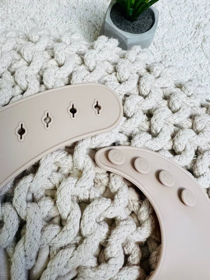 ❤ Силіконовий нагрудник "Color", з регулятором довжини. Колір - Vanilla (#25116756) ✓ Anna Konvert