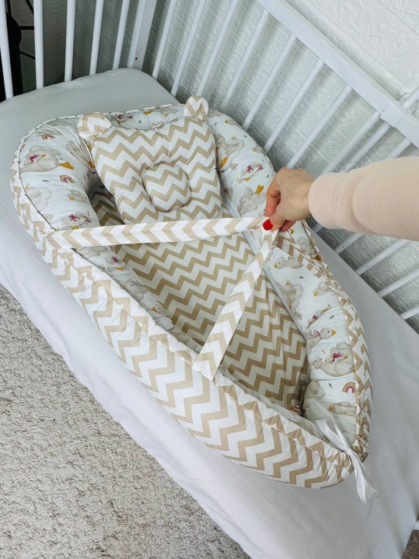 ❤ Кокон-гніздечко з ручками. Принт - Гуски на хмаринці, зигзаг (#88900199) ✓ Anna Konvert