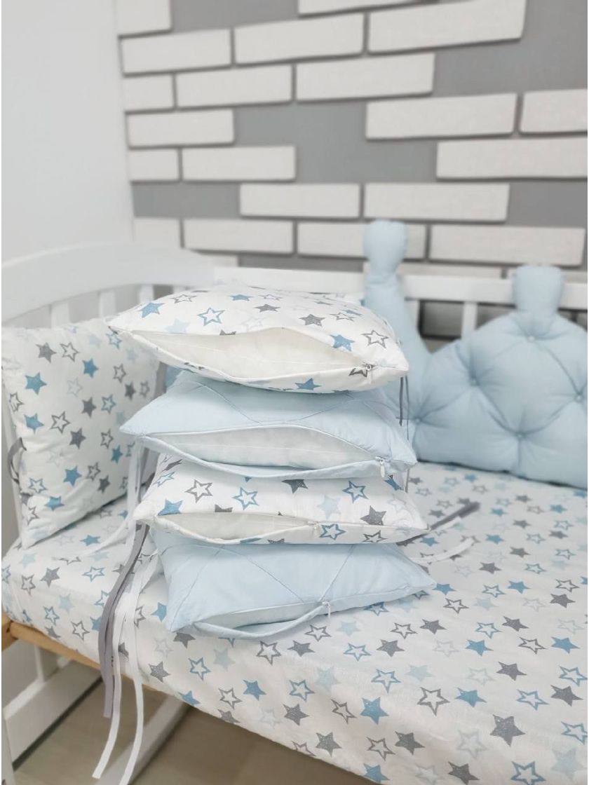 ❤ Набір у ліжко на 4 боки, "Зайка/корона". Комплектація - Подушки на 4й бік. Принт - Корона блакитна із каретною стяжкою (#50113