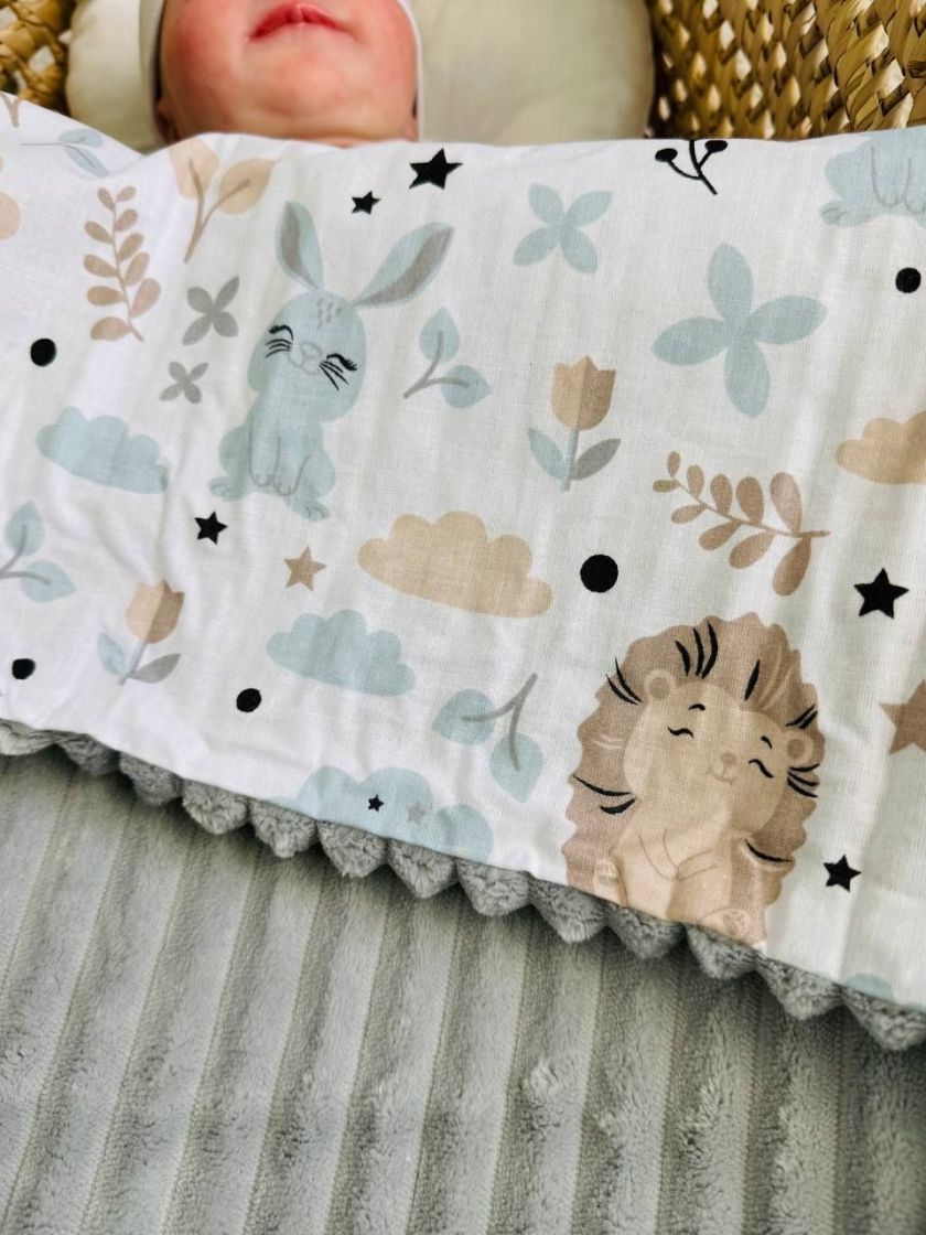 ❤ Плед в пологовий, мінкі плюш, без утеплювача, 100см на 80см. Колір, принт - Плюш смужка сірий, їжачки з зайченятами (#57758713