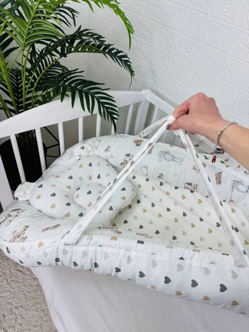 ❤ Кокон-гніздечко з ручками. Принт - Іграшки, сердця різні (#80823851) ✓ Anna Konvert